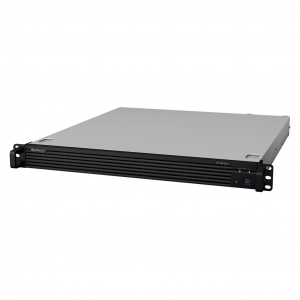 ������� ���������� Synology RC18015xs+ - ���� � ������������