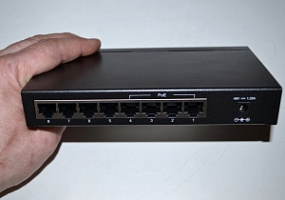 TP-Link TL-SG1008P - 8-портовый настольный гигабитный коммутатор с 4 портами РоE DEMO